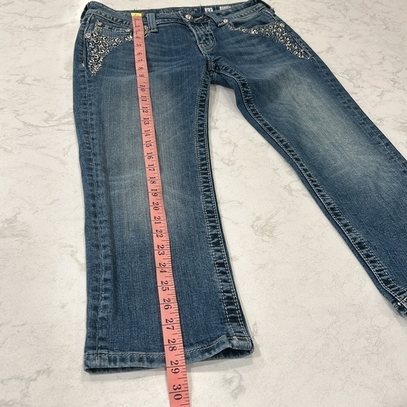 Miss Me Embellished Cuffed Capri Women’s Jeans Size 27 - Picture 8 of 16